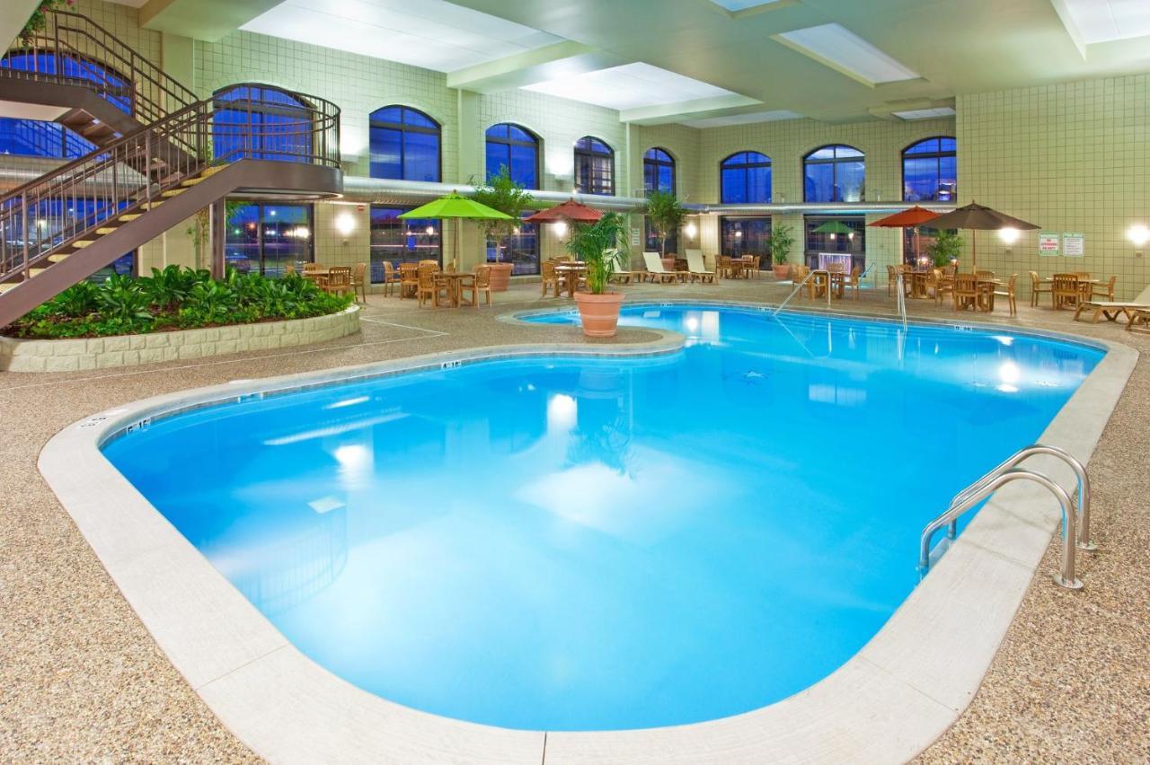 Holiday Inn Midland By Ihg Экстерьер фото