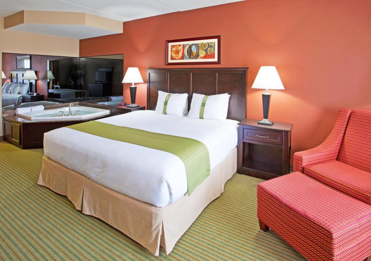 Holiday Inn Midland By Ihg Экстерьер фото