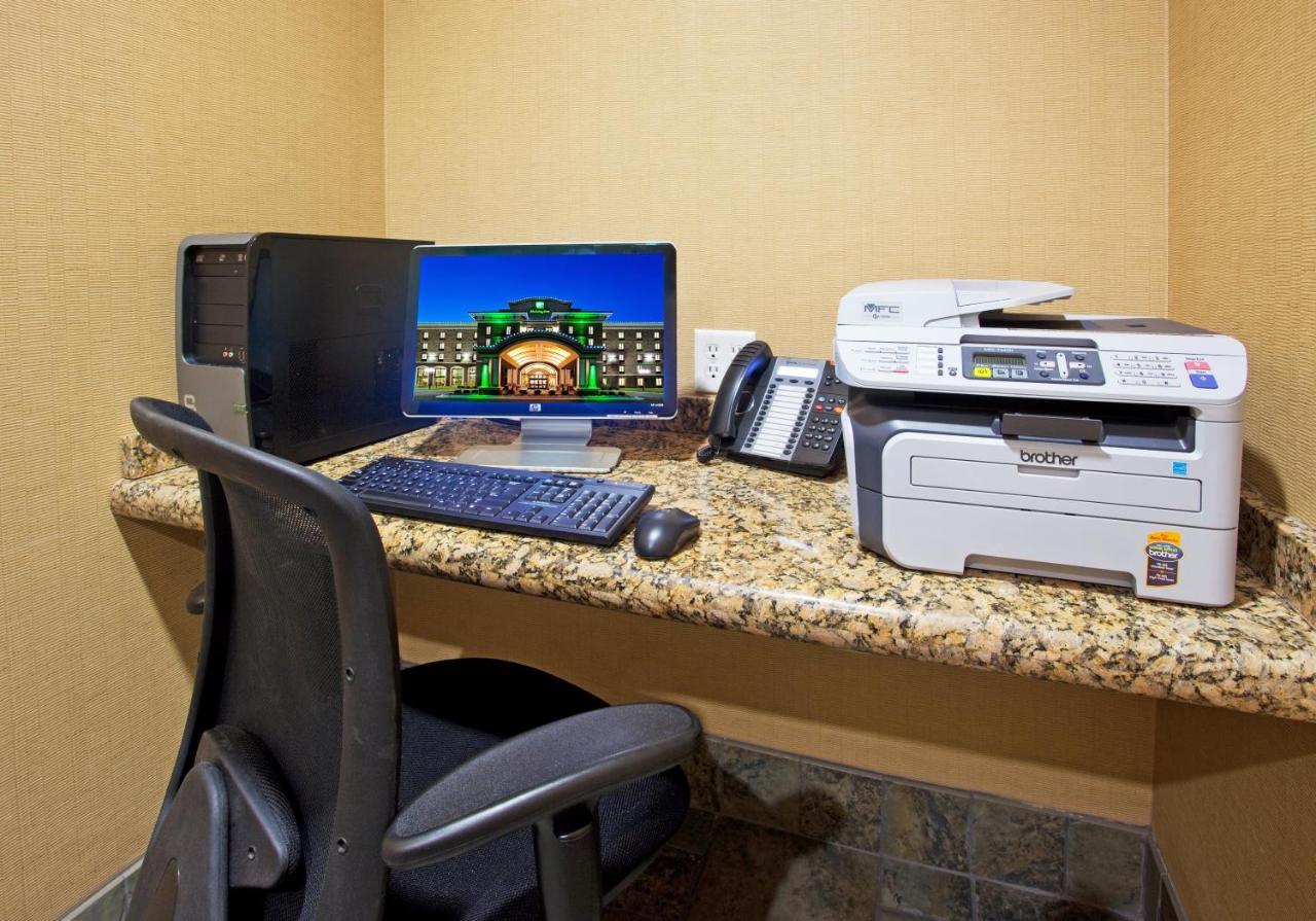 Holiday Inn Midland By Ihg Экстерьер фото