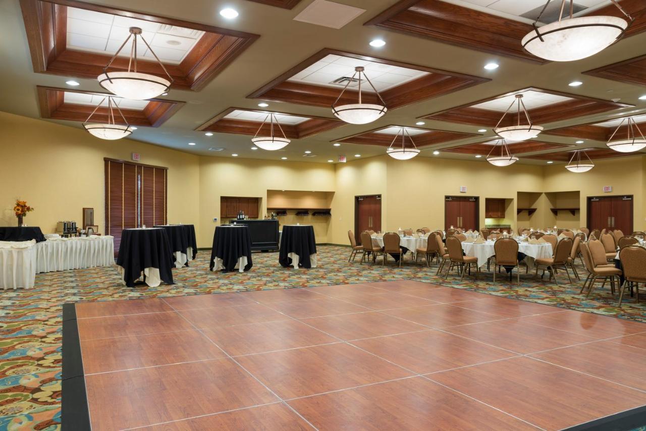 Holiday Inn Midland By Ihg Экстерьер фото