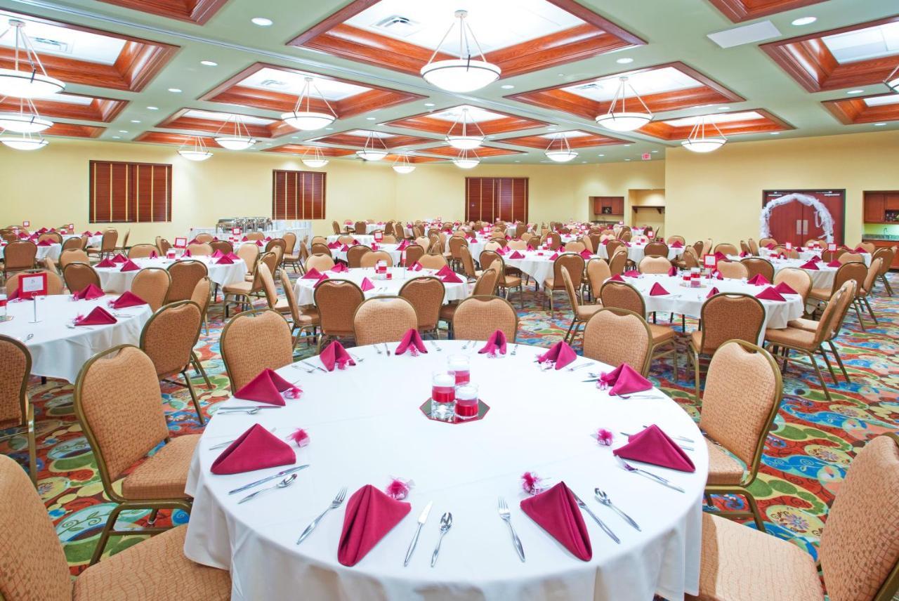 Holiday Inn Midland By Ihg Экстерьер фото